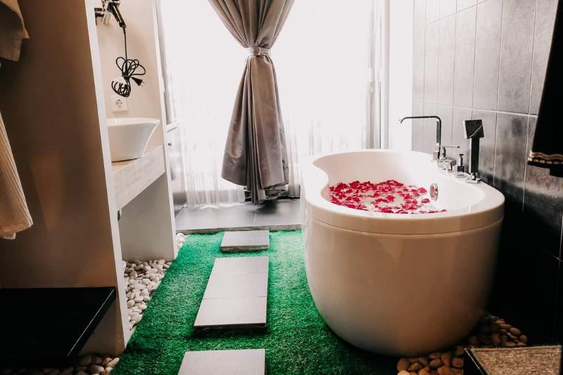 18 Suite Villa Kuta - Oda
