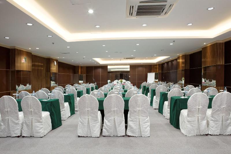 Nagoya Mansion Hotel and Residence - Toplantı