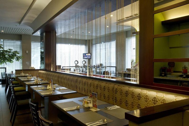 Grand Zuri Jababeka - Restoran