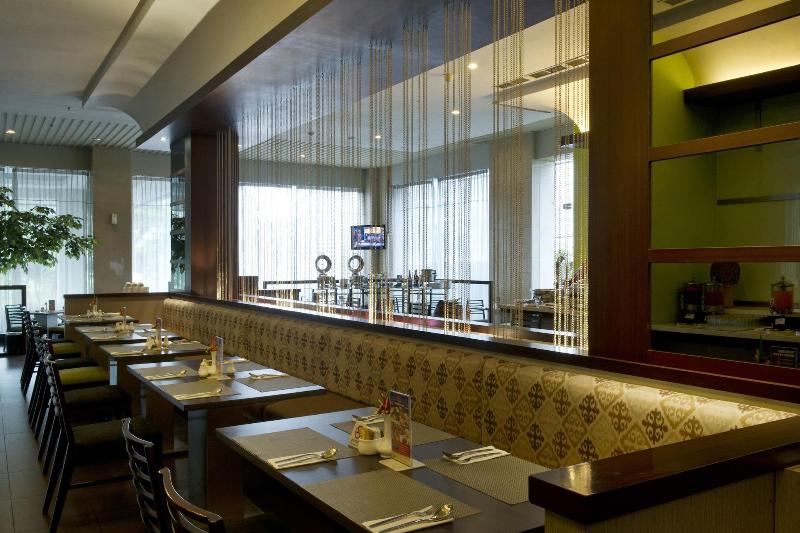 Grand Zuri Jababeka - Restoran