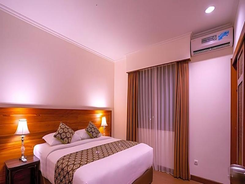 PLAGOO HOLIDAY HOTEL - Genel