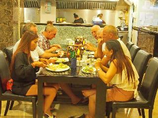 Maleez Lodge Hotel  Restaurant fotoÄŸrafÄ±