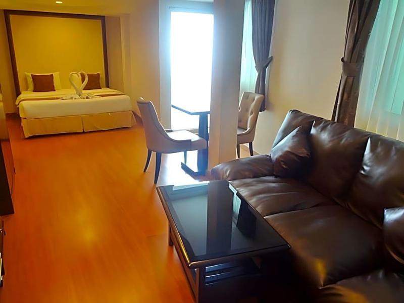 Maleez Lodge Hotel  Restaurant - Oda