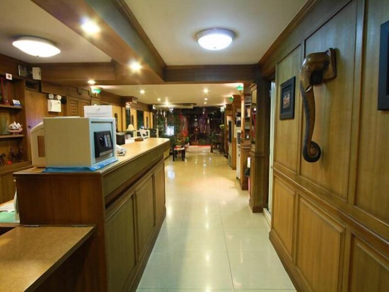 Honey House 2 - Lobi