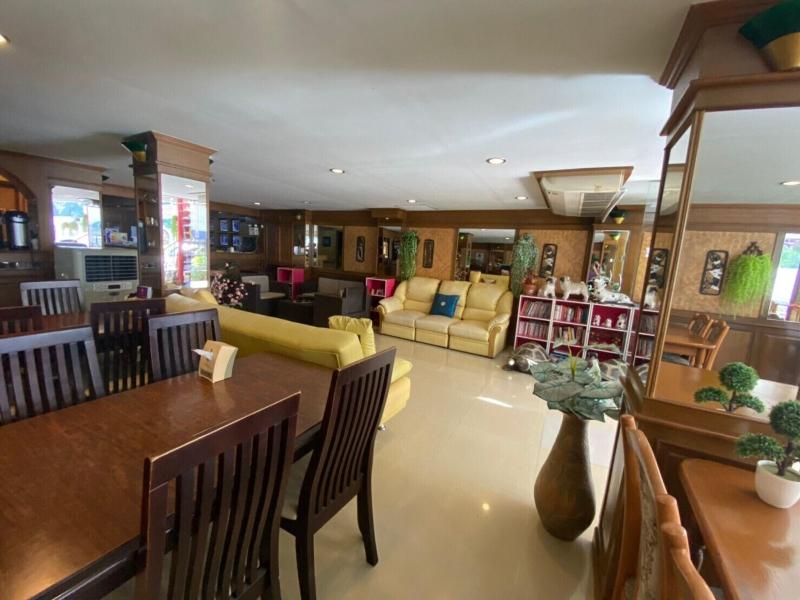 Honey House 2 - Lobi