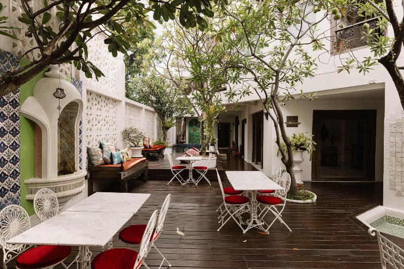 At Niman Conceptual  Home - Genel