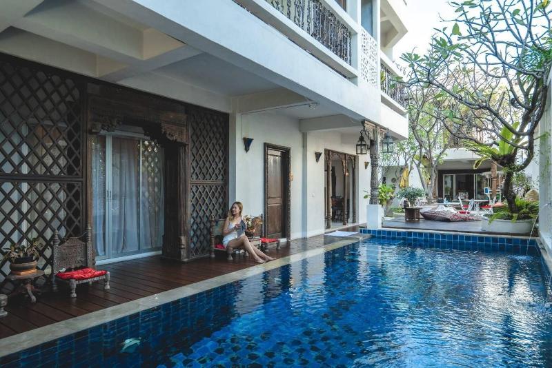 At Niman Conceptual  Home - Havuz