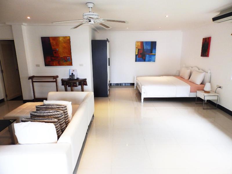 Serenity Hotel Phuket - Oda