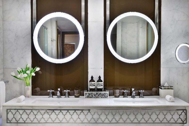 Waldorf Astoria Dubai Palm Jumeirah - Oda