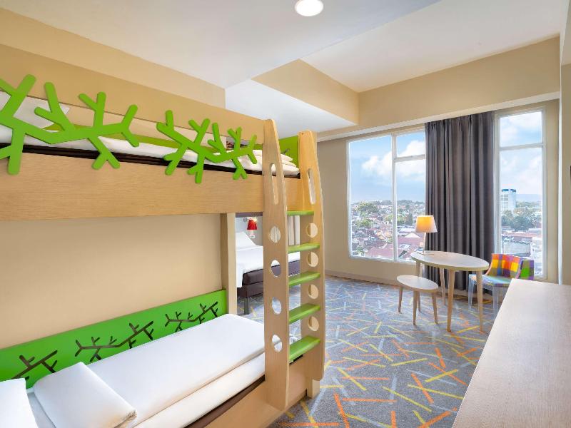 Ibis Styles Malang - Oda