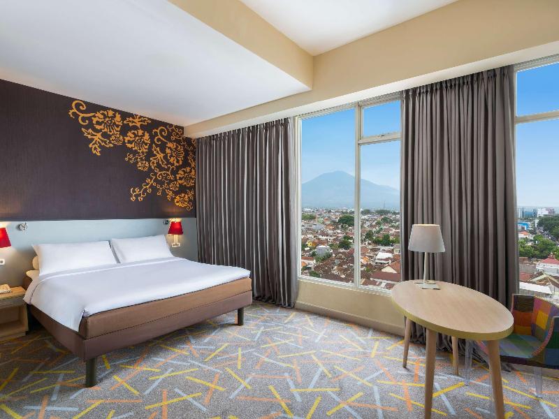 Ibis Styles Malang - Oda