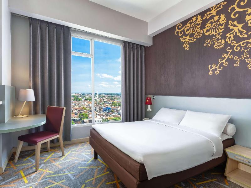 Ibis Styles Malang - Oda