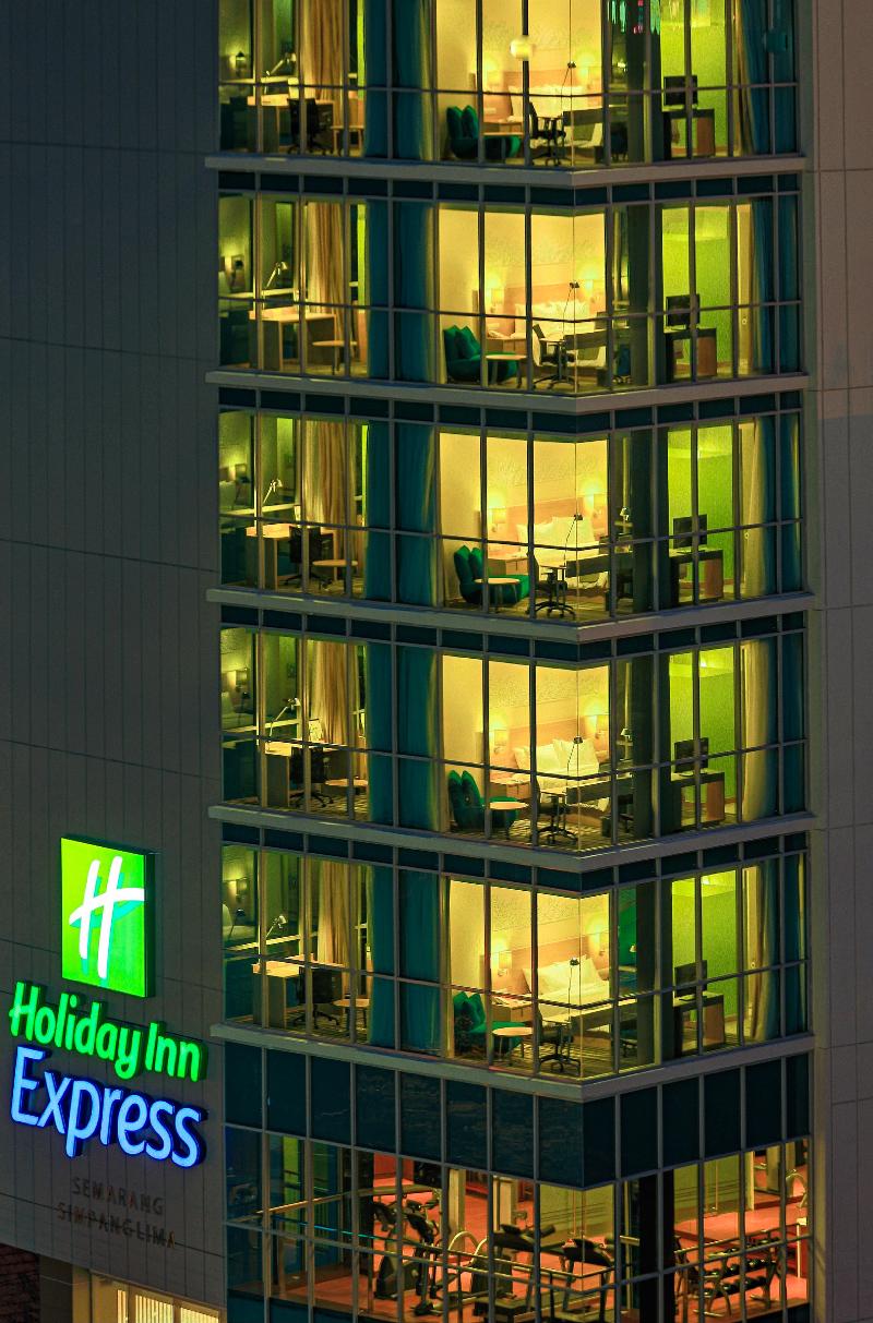 Holiday Inn Express Semarang Simpang Lima - Genel