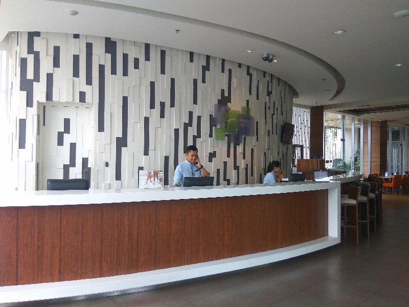 Holiday Inn Express Semarang Simpang Lima - Genel