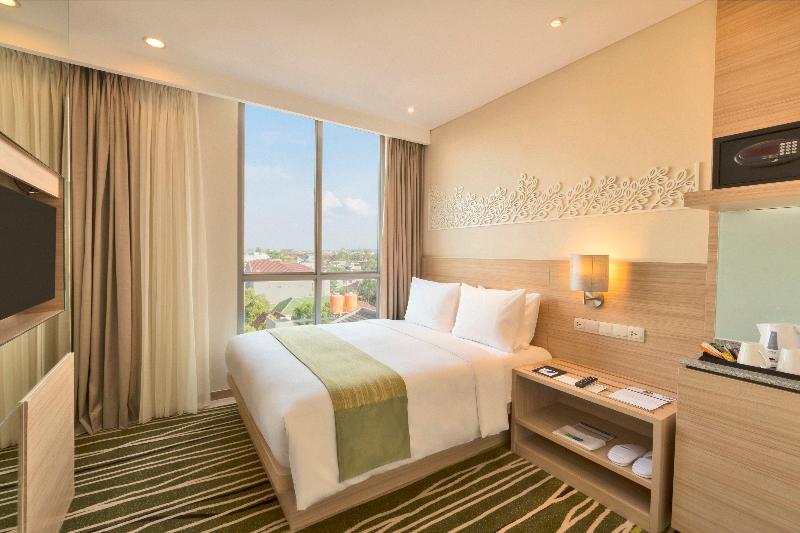 Holiday Inn Express Semarang Simpang Lima - Oda