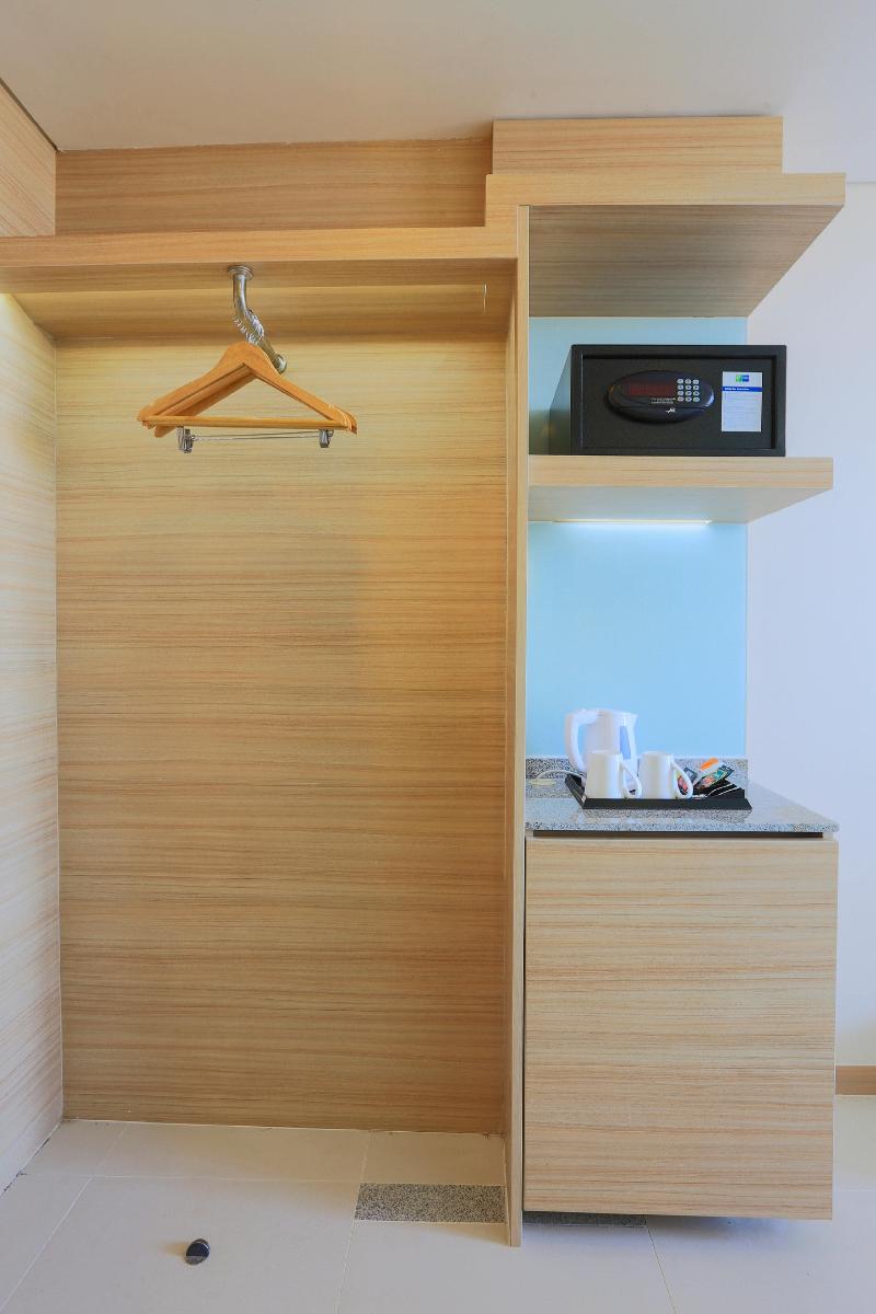 Holiday Inn Express Semarang Simpang Lima - Oda