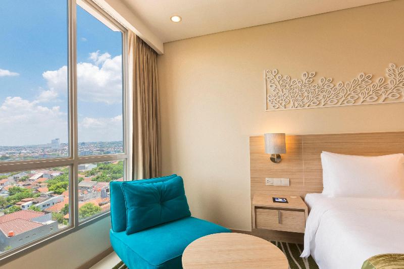 Holiday Inn Express Semarang Simpang Lima - Oda