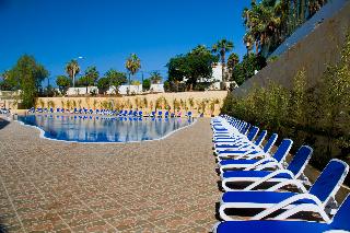 Las Piramides Resort