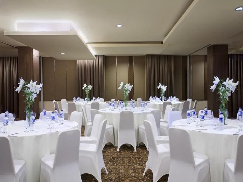 Hotel Santika Depok - Toplantı