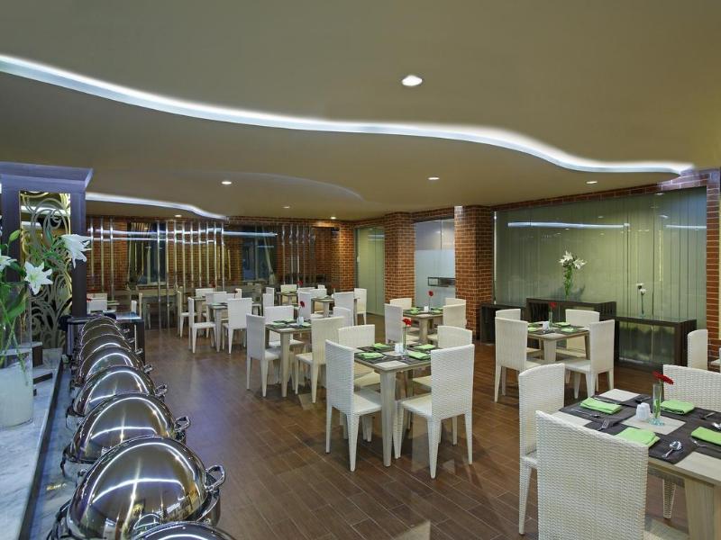 Hotel Santika Depok - Toplantı