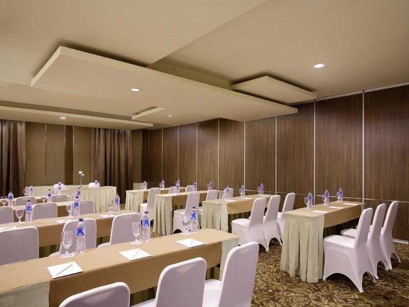 Hotel Santika Depok - Toplantı