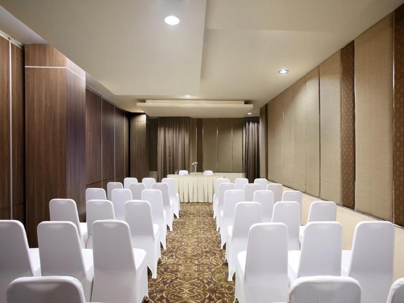 Hotel Santika Depok - Toplantı