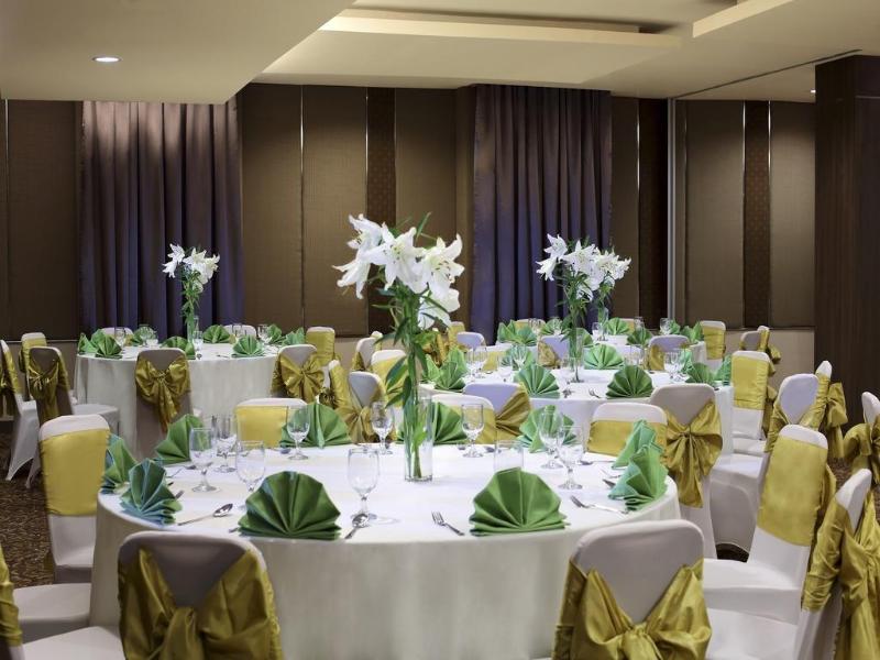 Hotel Santika Depok - Toplantı