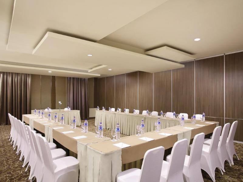Hotel Santika Depok - Toplantı