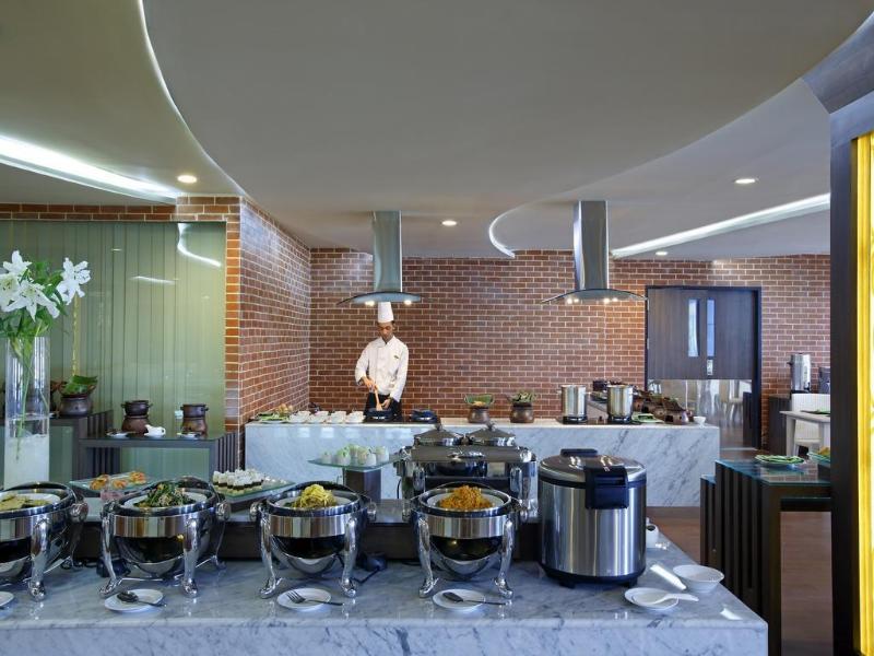 Hotel Santika Depok - Restoran