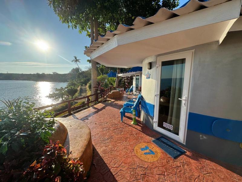 Koh Mak Buri Hut Natural Resort - Oda