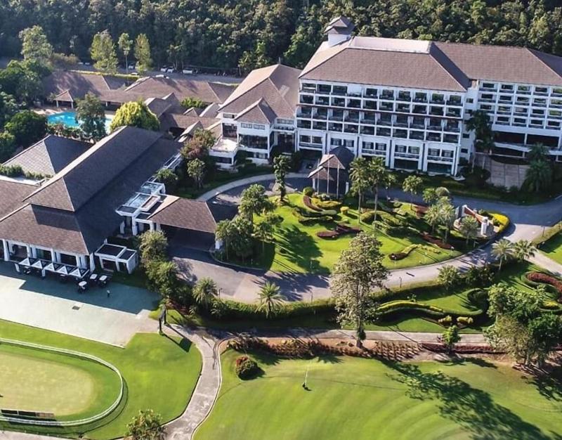 Alpine Golf Resort - Genel