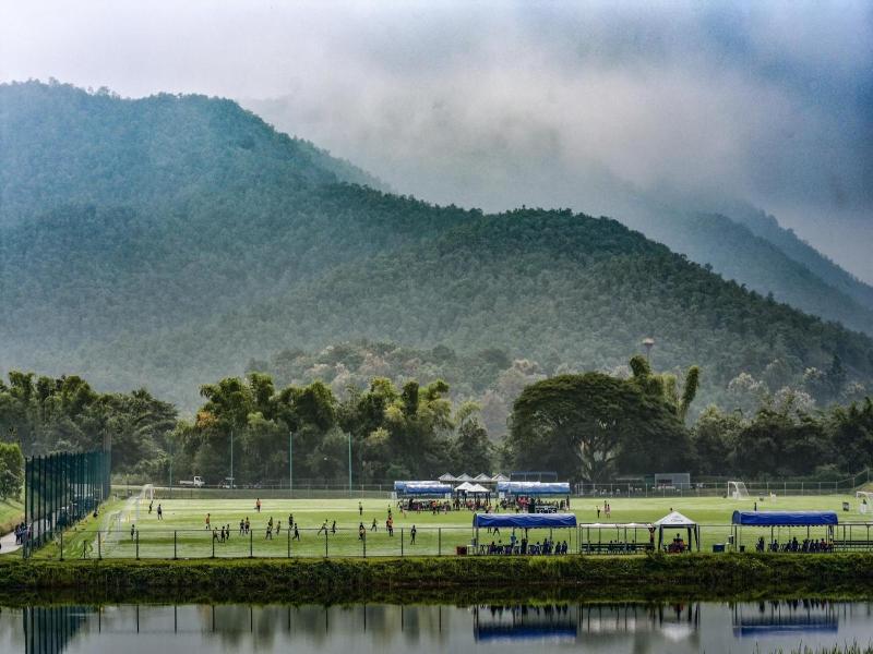 Alpine Golf Resort - Genel