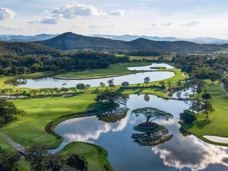 Alpine Golf Resort - Genel