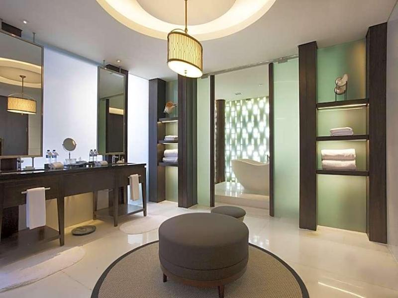 Beachfront Suites Bali - Oda