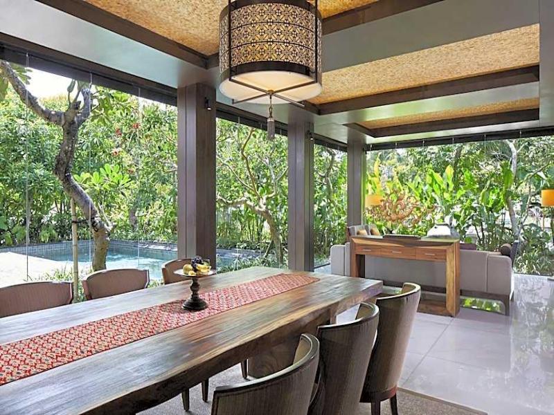 Beachfront Suites Bali - Oda