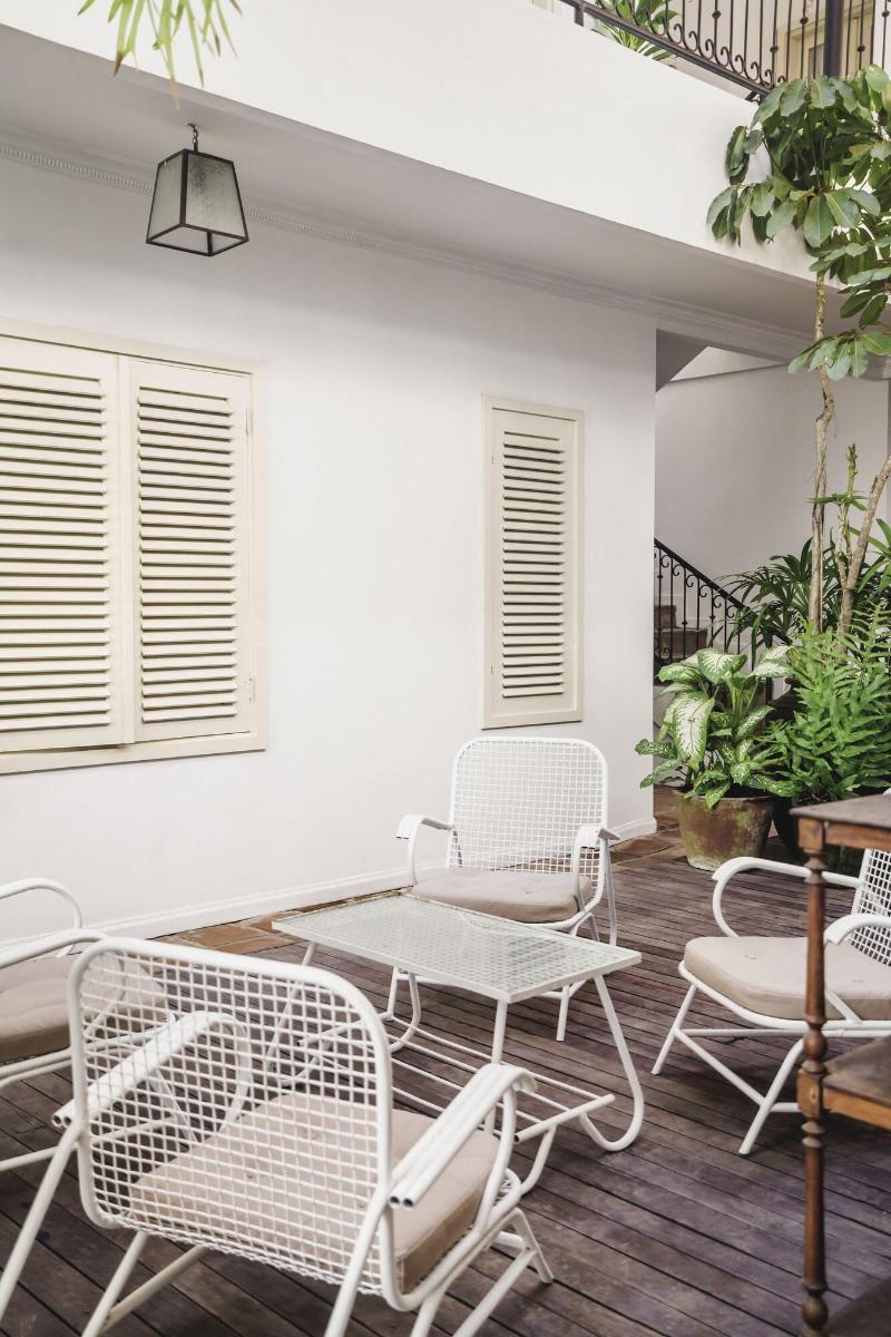 Brown Feather Hotel - Genel