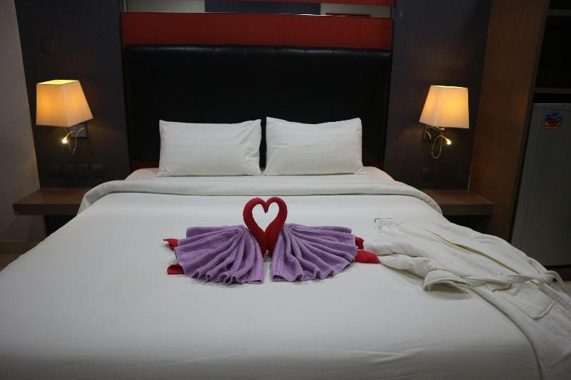 The Centro Hotel  Residence - Genel
