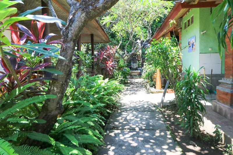 Mertha Jati Hotel & Bungalow by ZUZU - Genel