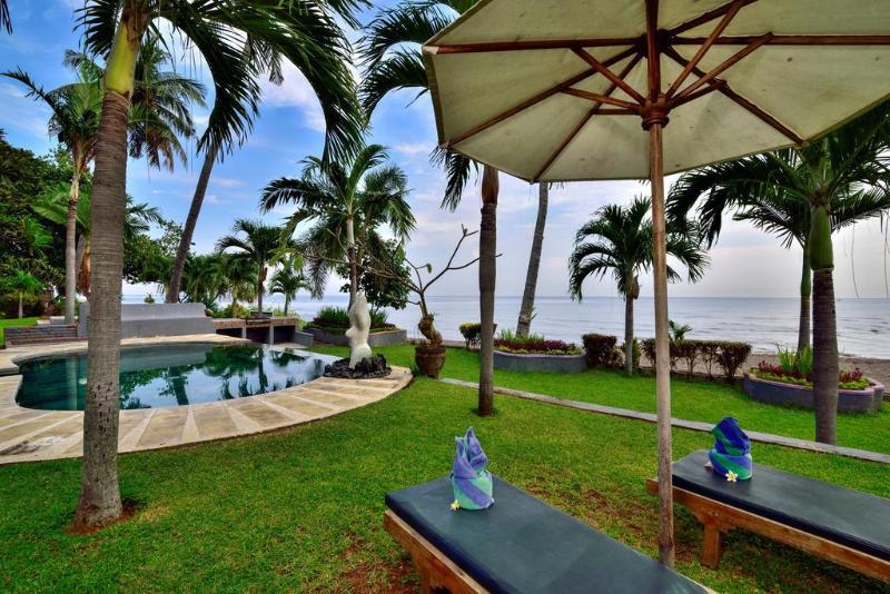 Dolphin Beach Bali - Genel