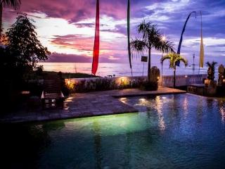 Kelapa Lovina Beach Villa otel fotoğrafı