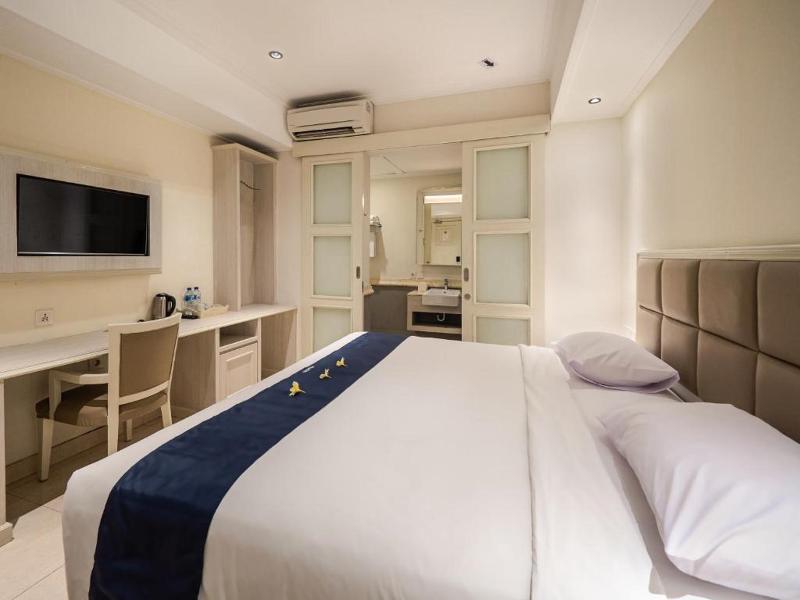Alron Hotel Kuta - Oda
