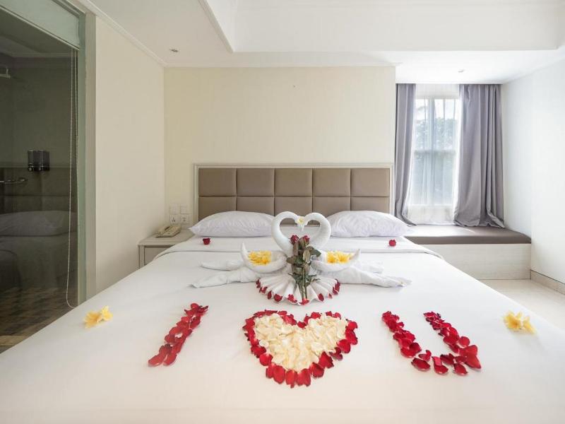Alron Hotel Kuta - Oda