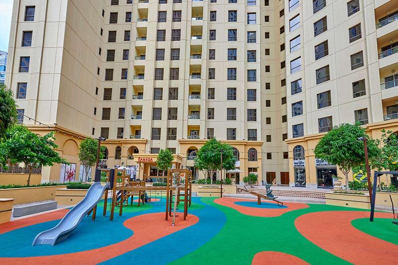 Ramada Hotel & Suites by Wyndham JBR - Aktivite