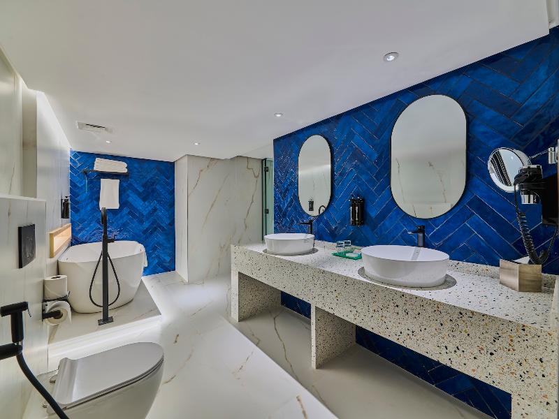 Ramada Hotel & Suites by Wyndham JBR - Oda