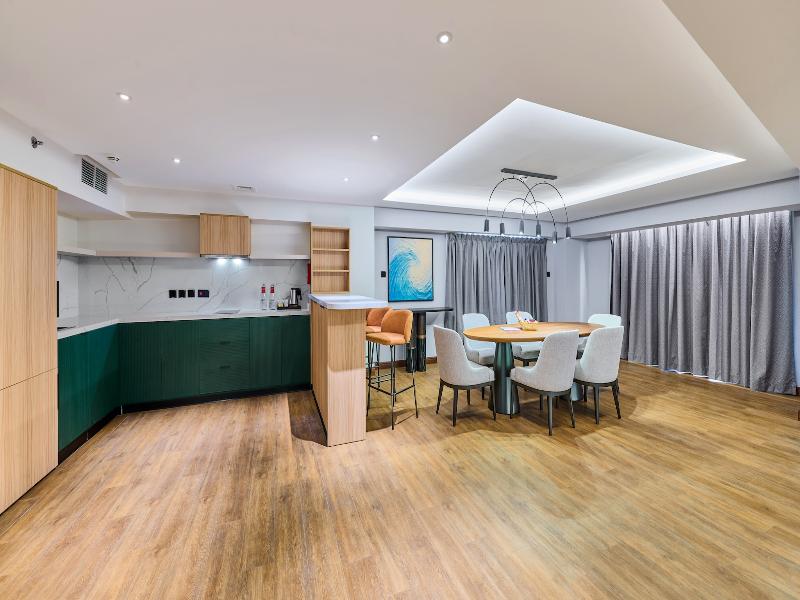 Ramada Hotel & Suites by Wyndham JBR - Oda
