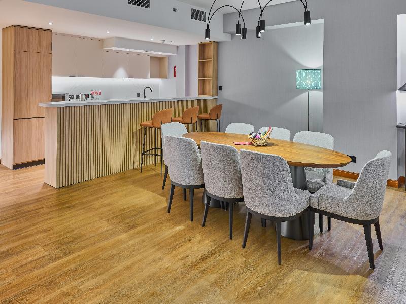 Ramada Hotel & Suites by Wyndham JBR - Oda