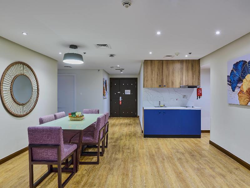 Ramada Hotel & Suites by Wyndham JBR - Oda