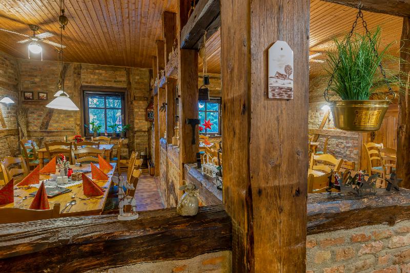 Land Gut Hotel Hermann - Restoran