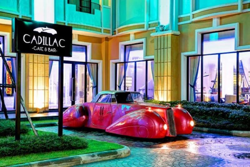 Wave Hotel - Genel