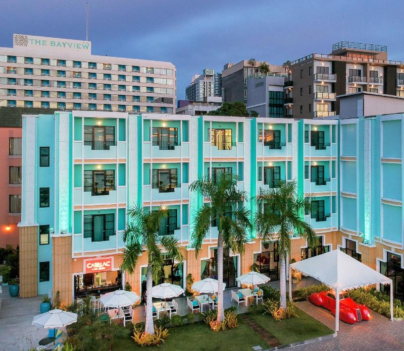 Wave Hotel - Genel